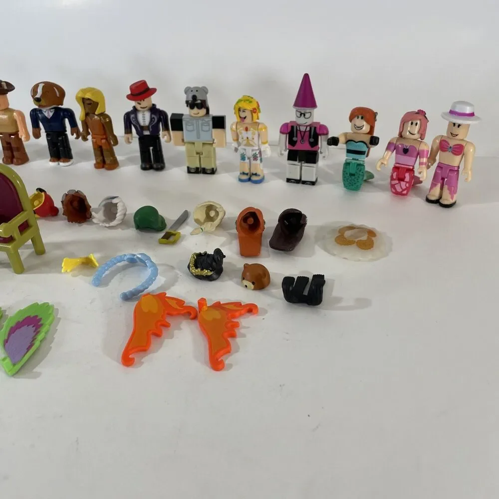 Roblox Figure Lot 12 Figures Plus Accessories Wings No Codes